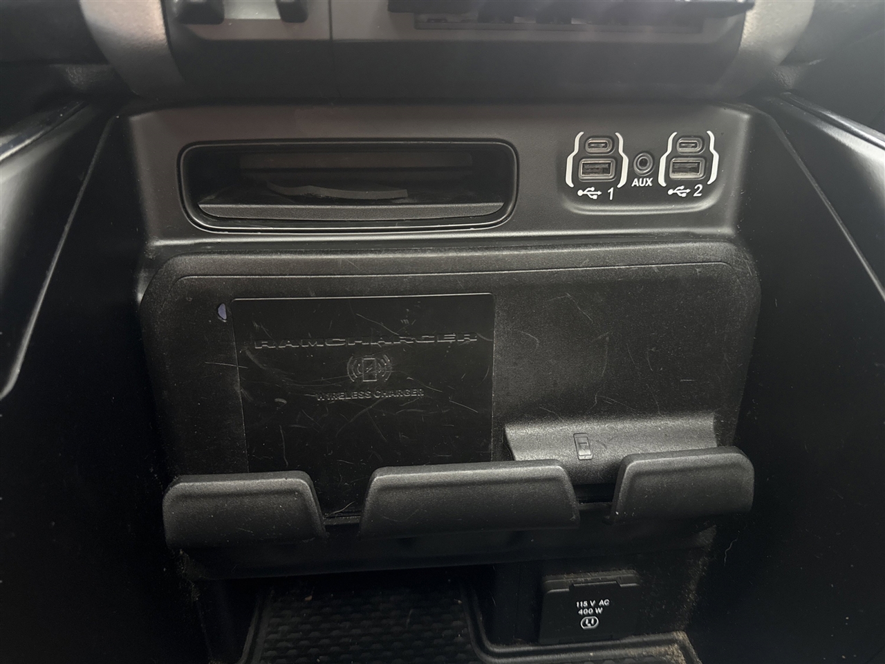 RAM 1500 Laramie 4x4 Crew Cab 5'7" Box 2020