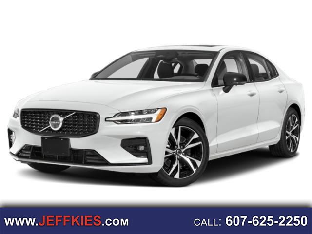 Volvo S60 B5 FWD Plus Dark Theme 2023