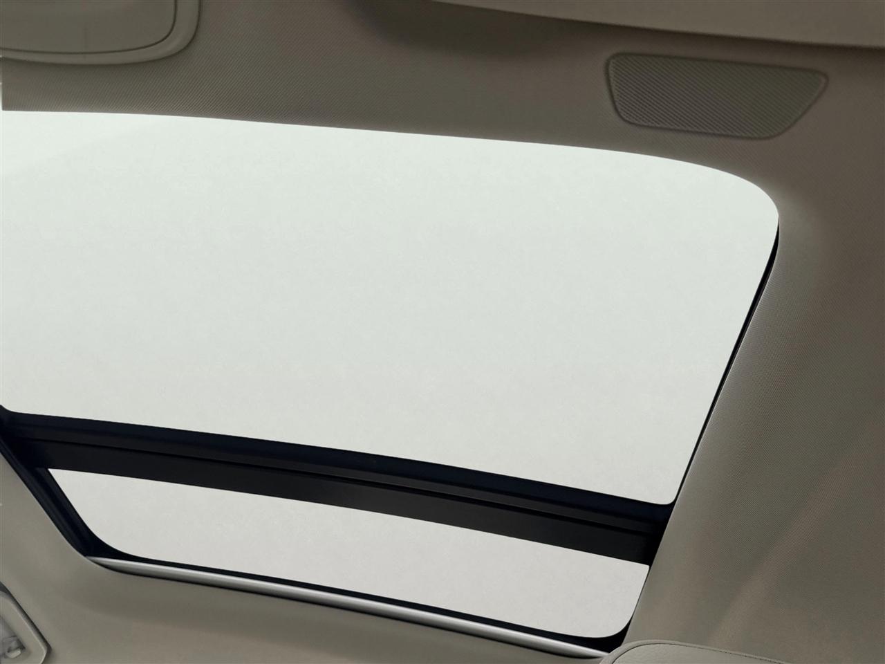 Volvo S60 B5 FWD Plus Dark Theme 2023