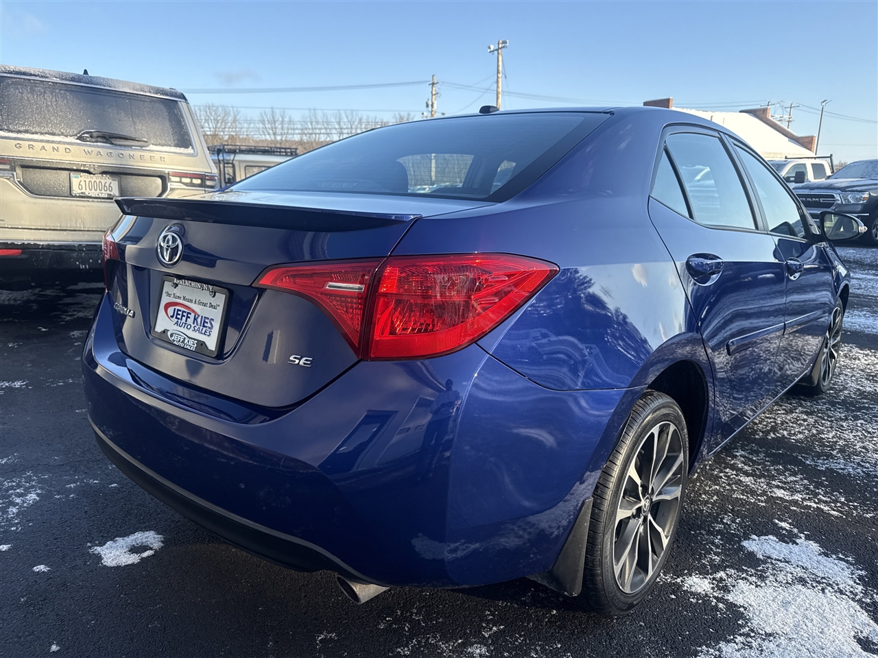 Toyota Corolla XLE CVT (Natl) 2018