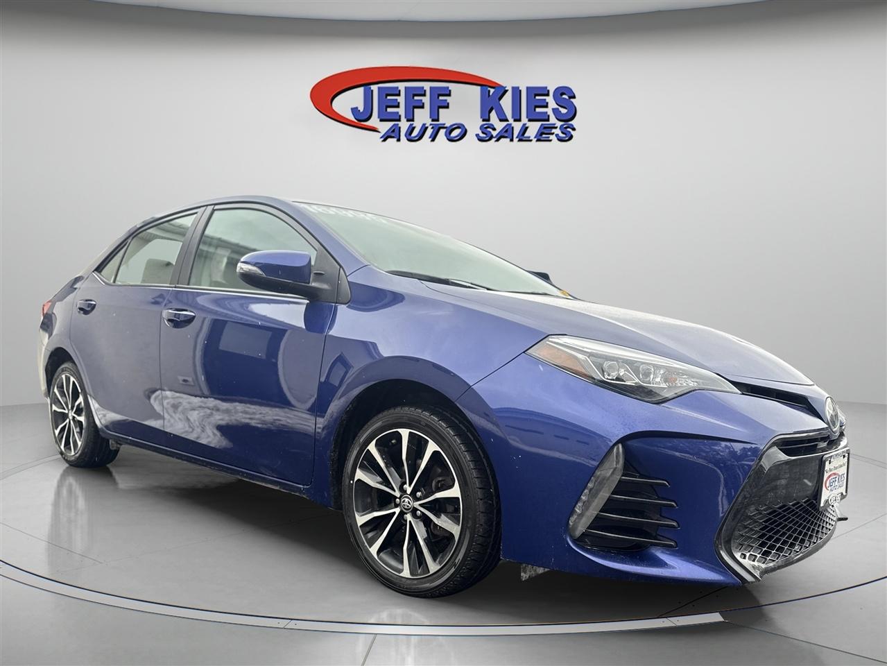 Toyota Corolla XLE CVT (Natl) 2019