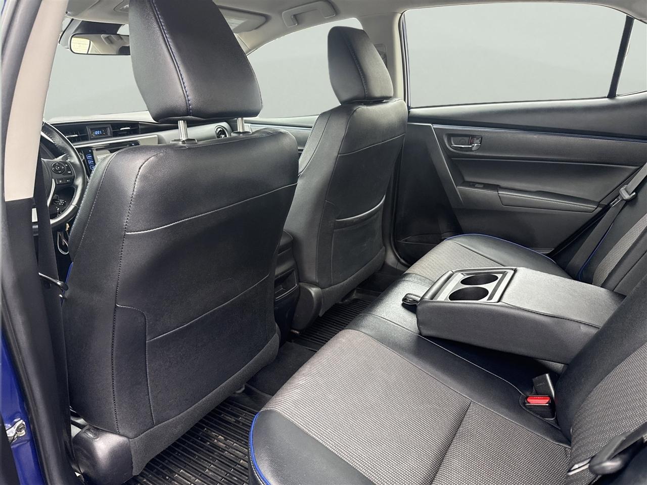 Toyota Corolla XLE CVT (Natl) 2019