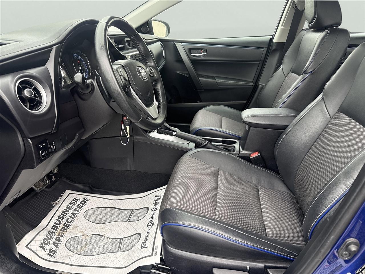 Toyota Corolla XLE CVT (Natl) 2019