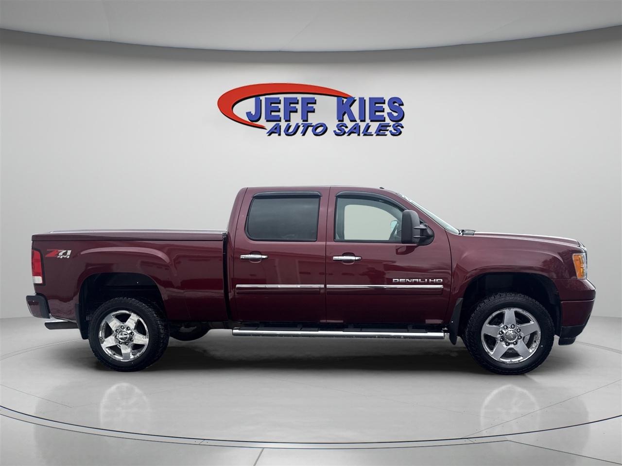GMC Sierra 2500HD 4WD Crew Cab 153.7" Denali 2014