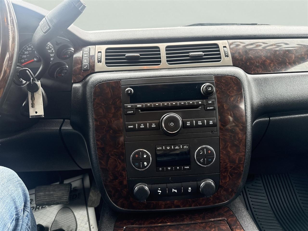 GMC Sierra 2500HD 4WD Crew Cab 153.7" Denali 2014