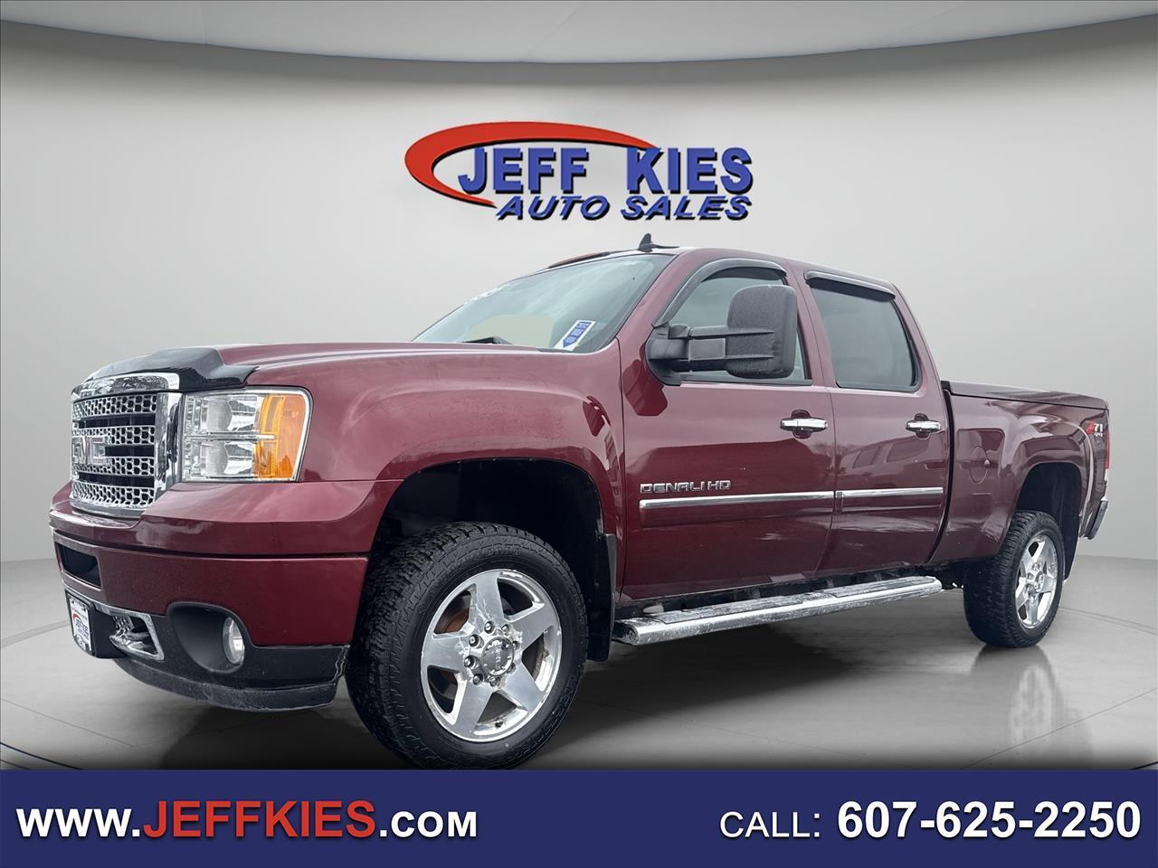 2014 GMC Sierra 2500HD 4WD Crew Cab 153.7" Denali