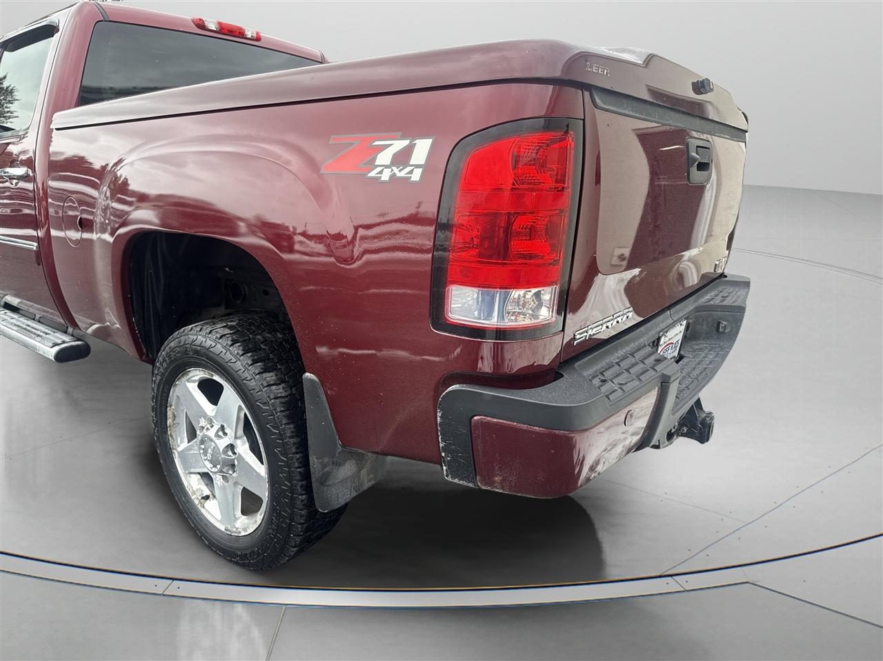 GMC Sierra 2500HD 4WD Crew Cab 153.7" Denali 2014