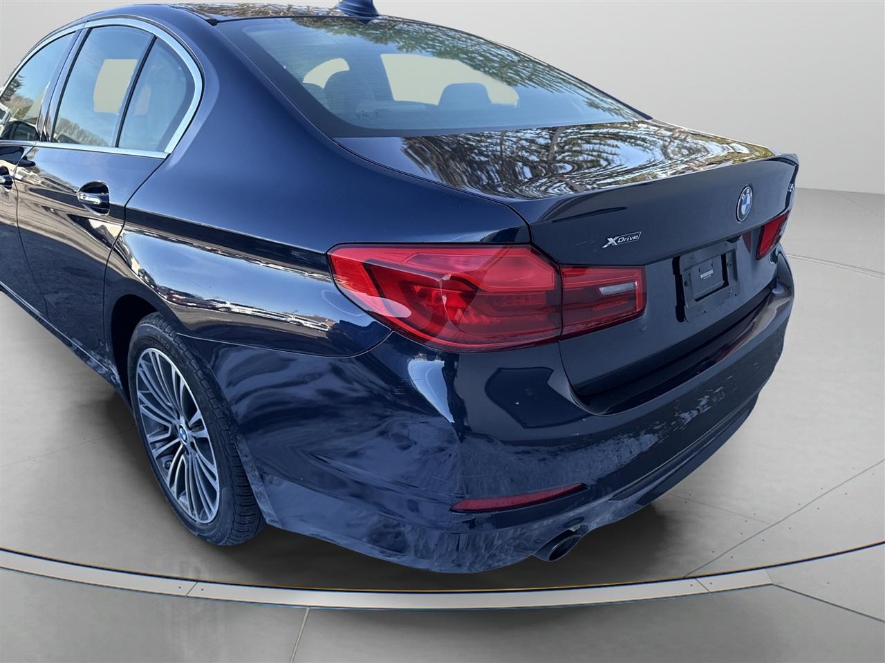 BMW 5 Series 530i xDrive Sedan 2018