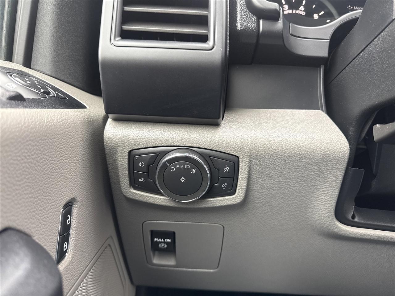 Ford F-150 Lariat 4WD SuperCrew 5.5' Box 2019