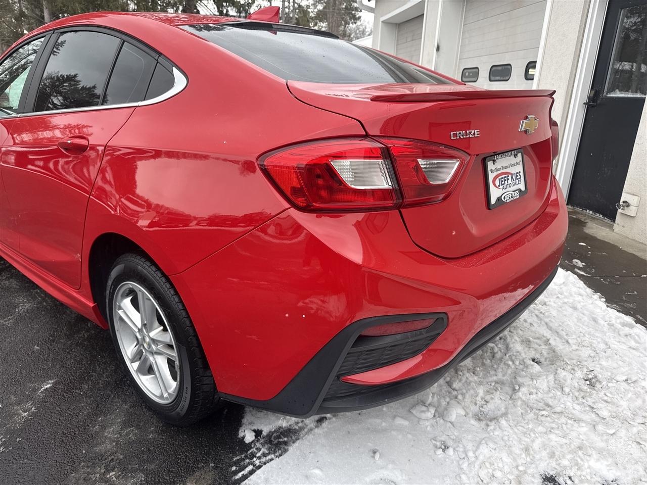 Chevrolet Cruze 4dr Sdn 1.4L LT w/1SD 2018