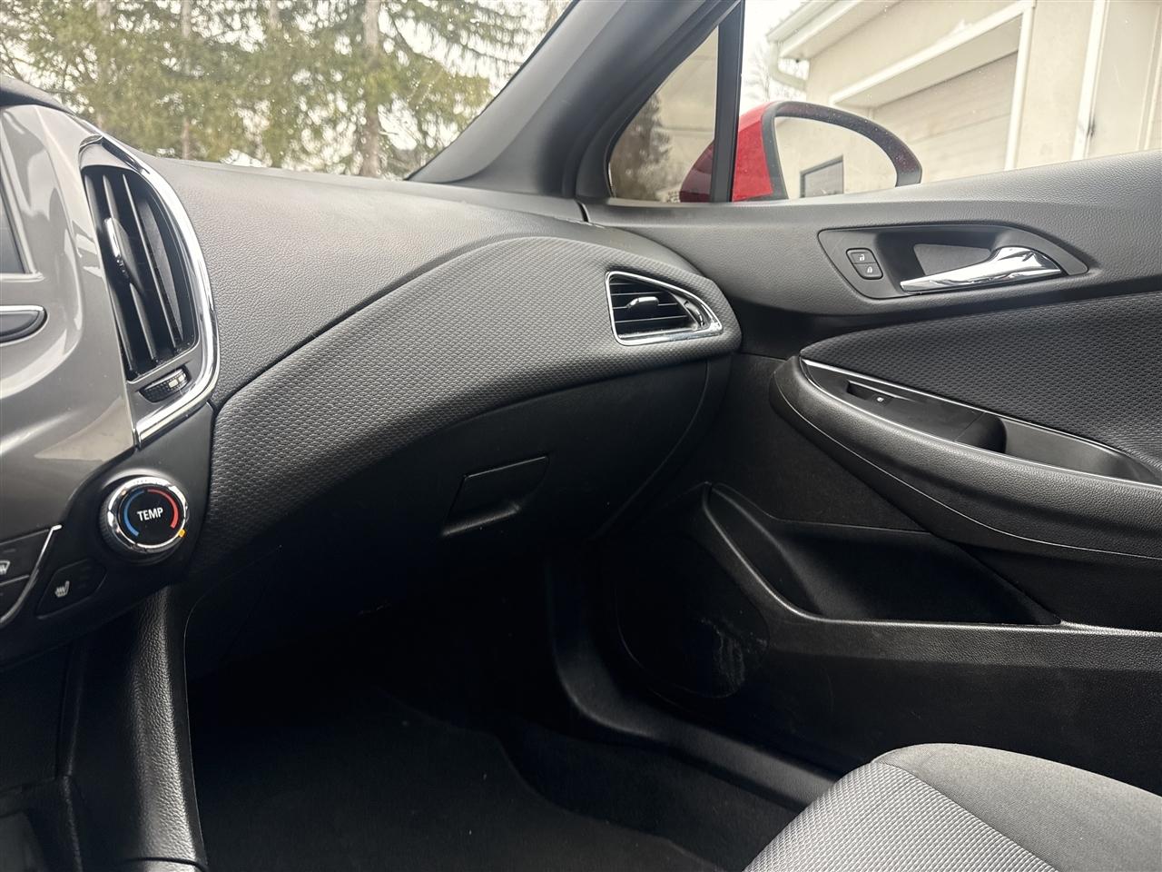 Chevrolet Cruze 4dr Sdn 1.4L LT w/1SD 2018