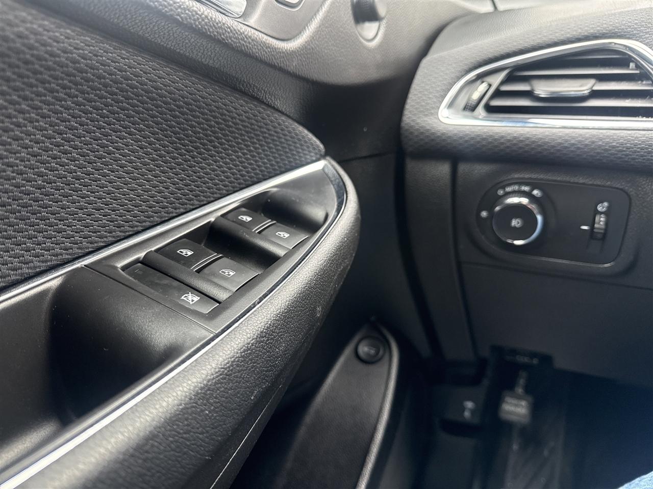 Chevrolet Cruze 4dr Sdn 1.4L LT w/1SD 2018