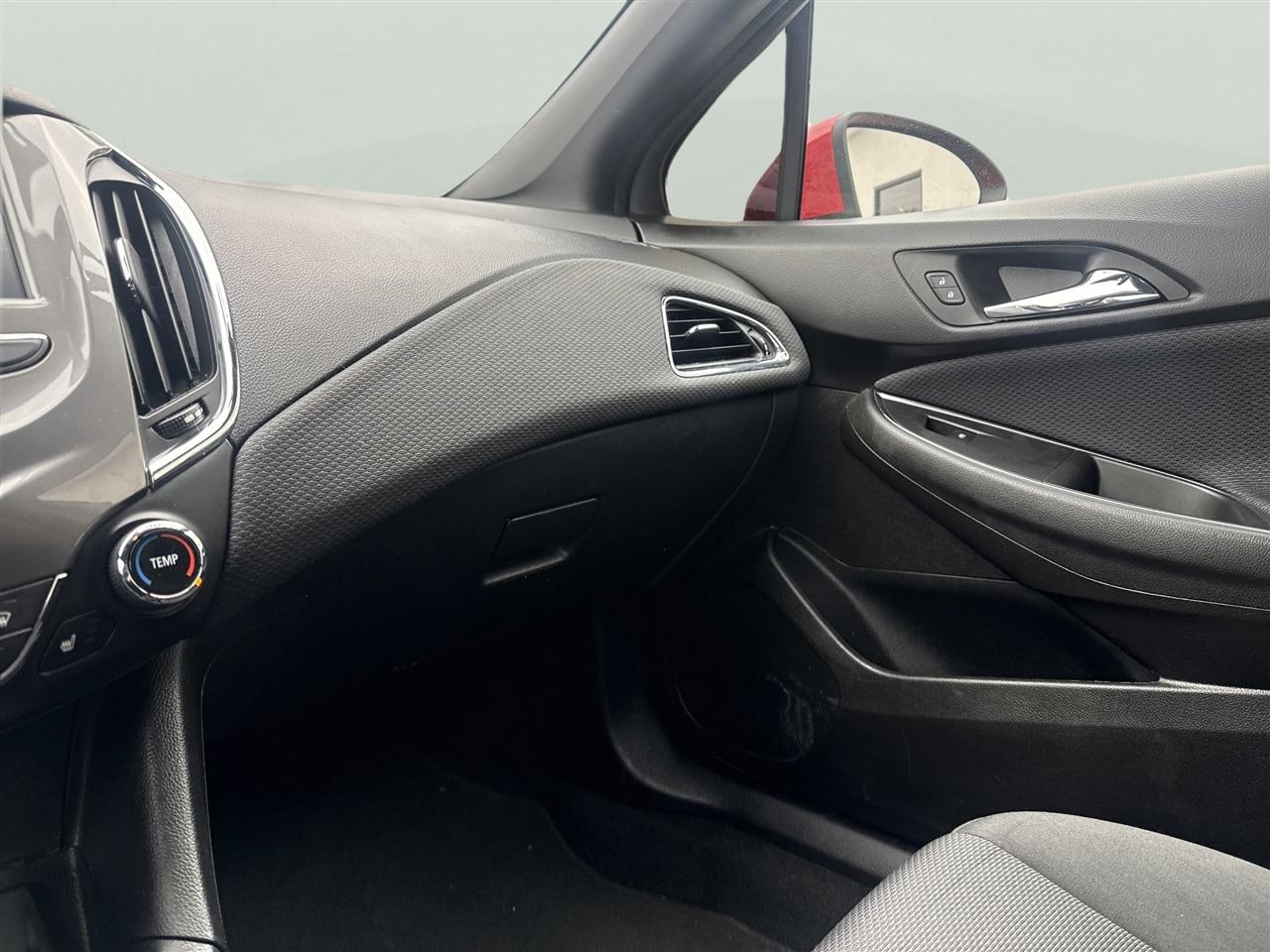 Chevrolet Cruze 4dr Sdn 1.4L LT w/1SD 2018