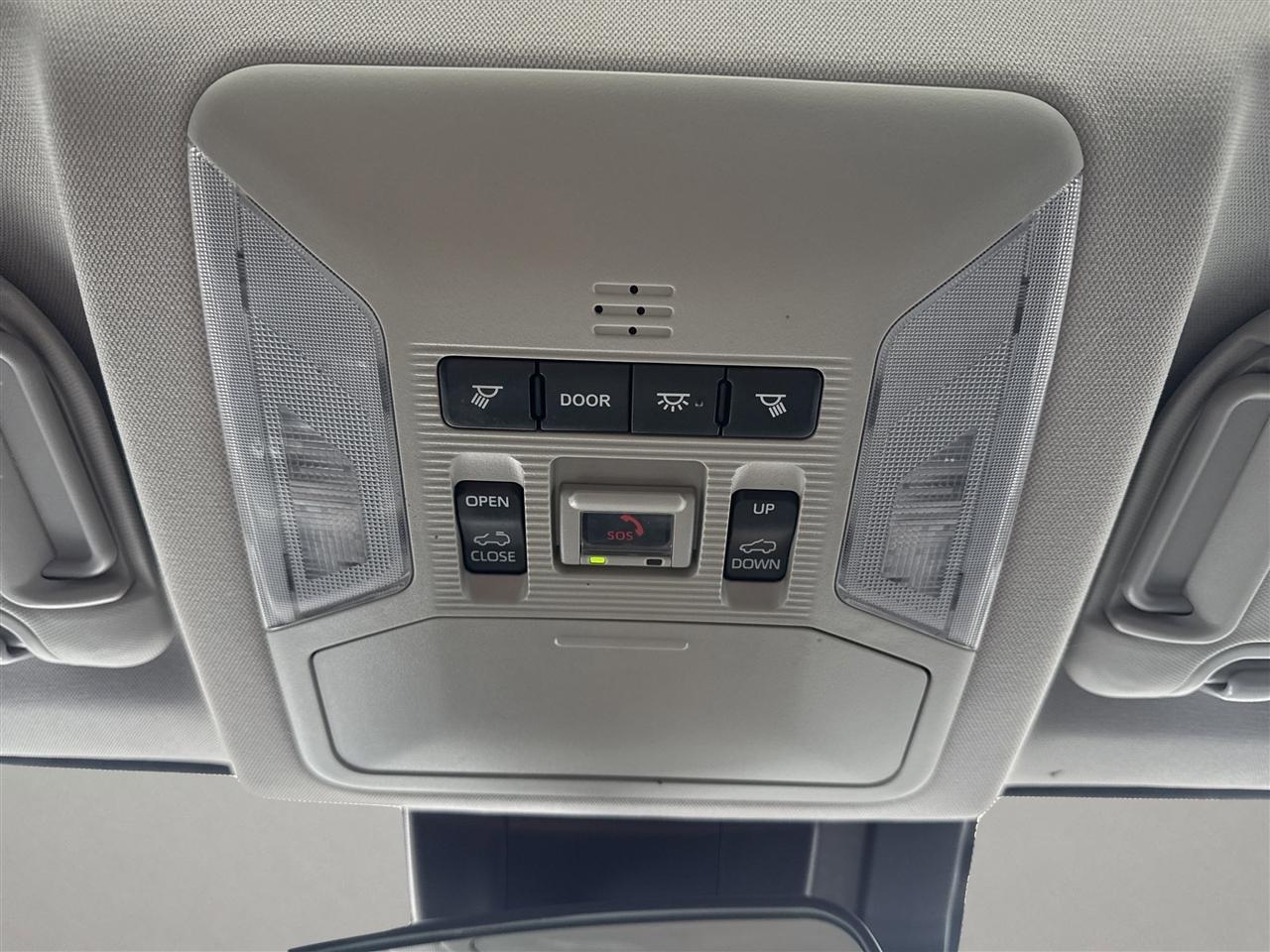 Toyota RAV4 XLE AWD (Natl) 2020