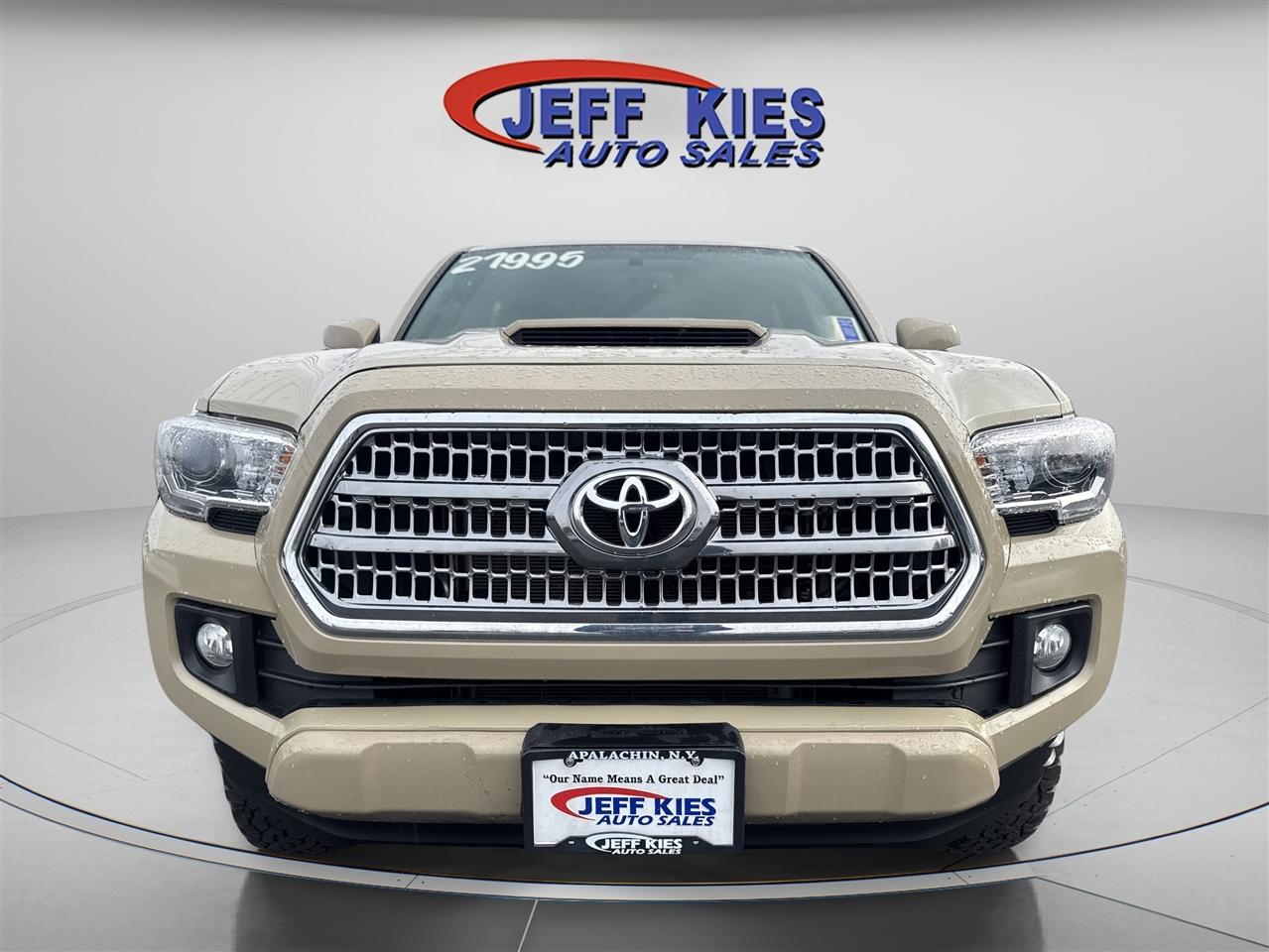 Toyota Tacoma 4WD Double Cab V6 MT TRD Off Road (Natl) 2016