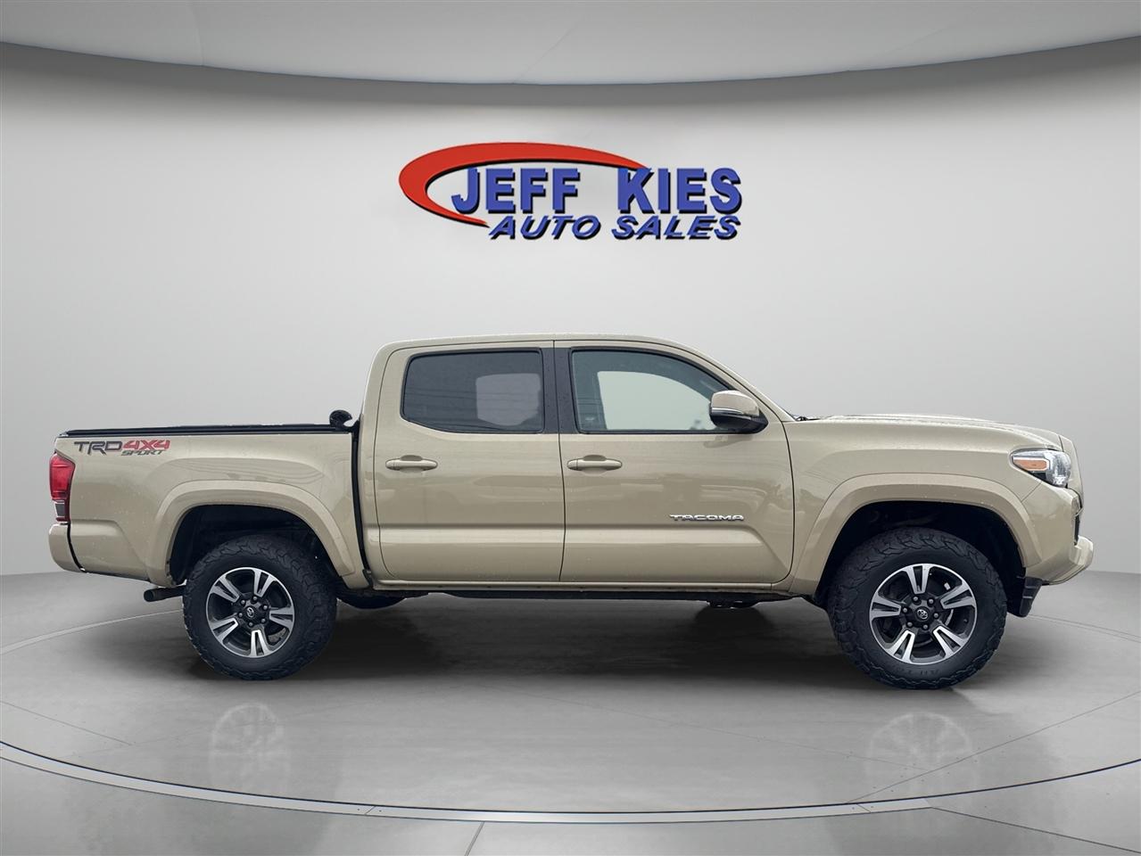 Toyota Tacoma 4WD Double Cab V6 MT TRD Off Road (Natl) 2016