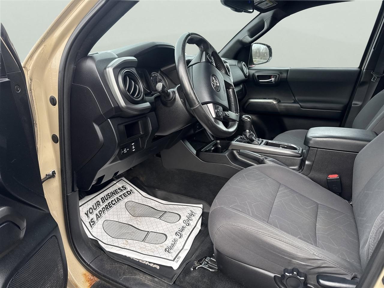 Toyota Tacoma 4WD Double Cab V6 MT TRD Off Road (Natl) 2016