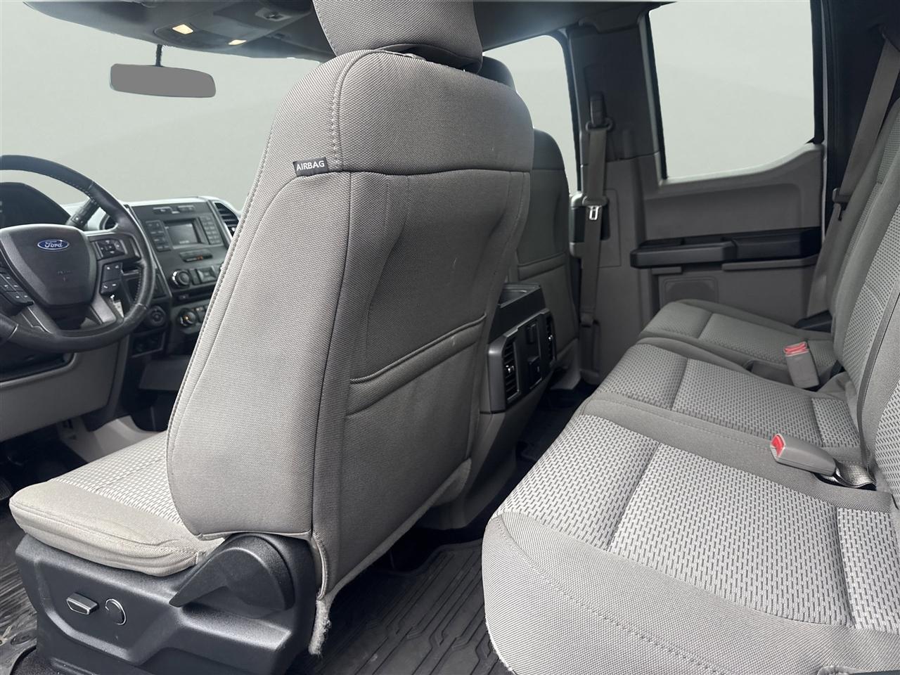 Ford F-150 Lariat 4WD SuperCab 8' Box 2017