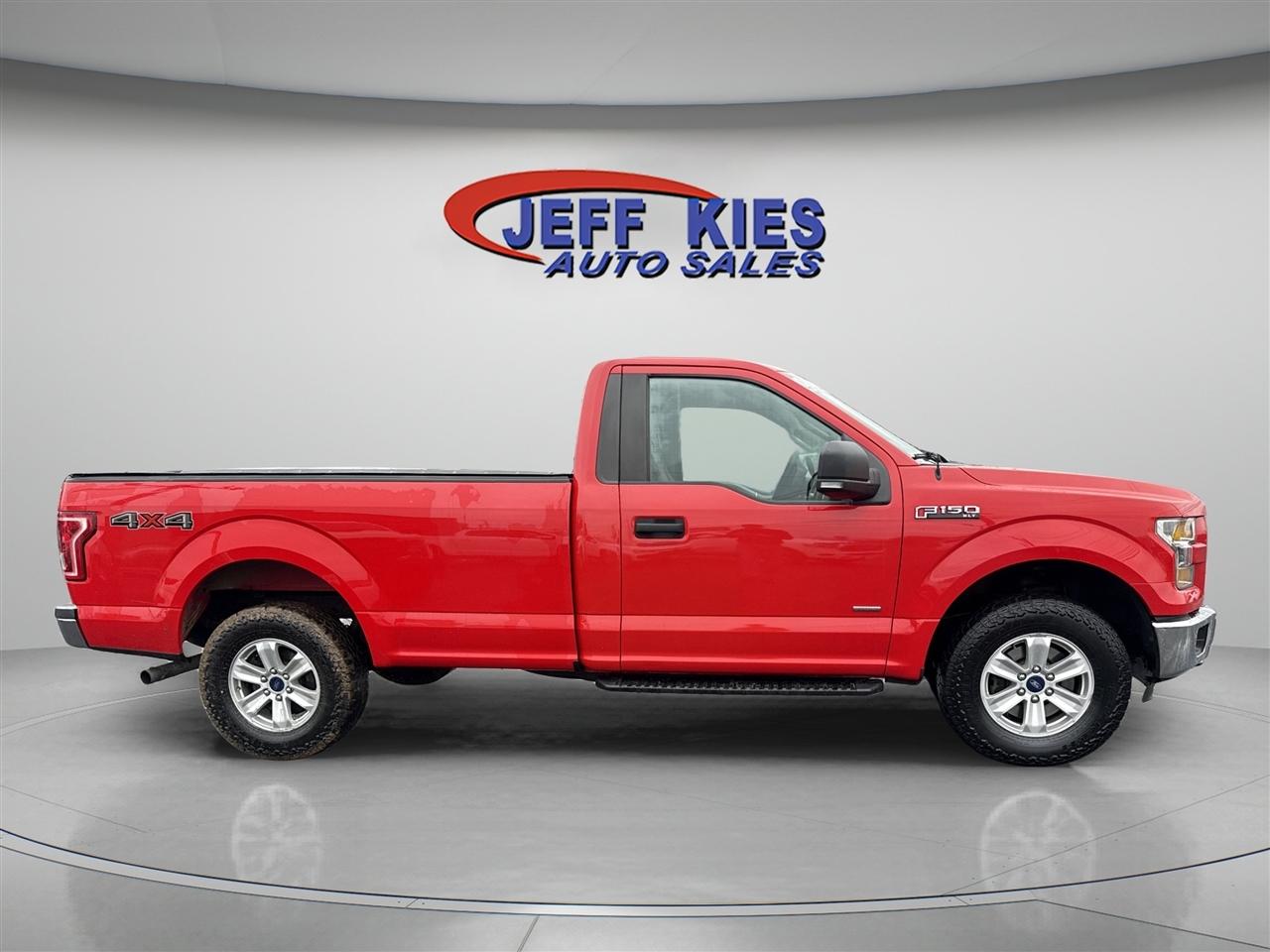 Ford F-150 4WD Reg Cab 141" XLT 2016