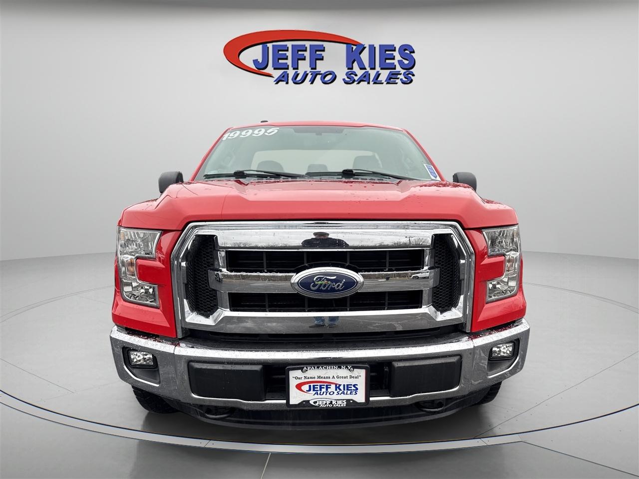 Ford F-150 4WD Reg Cab 141" XLT 2016
