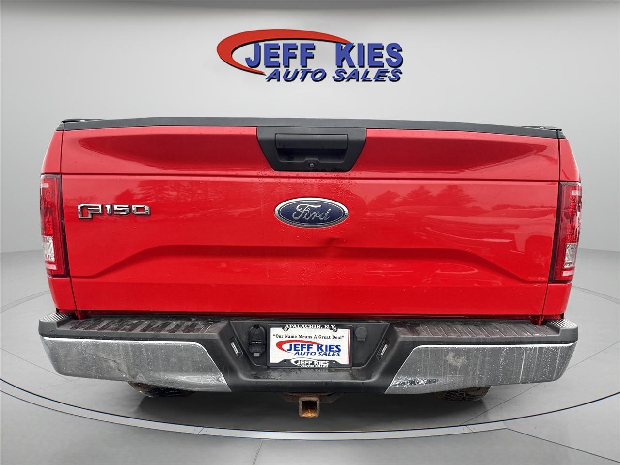 Ford F-150 4WD Reg Cab 141" XLT 2016