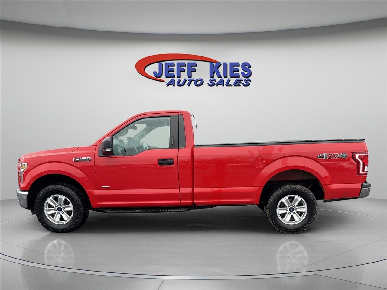 Ford F-150 4WD Reg Cab 141" XLT 2016