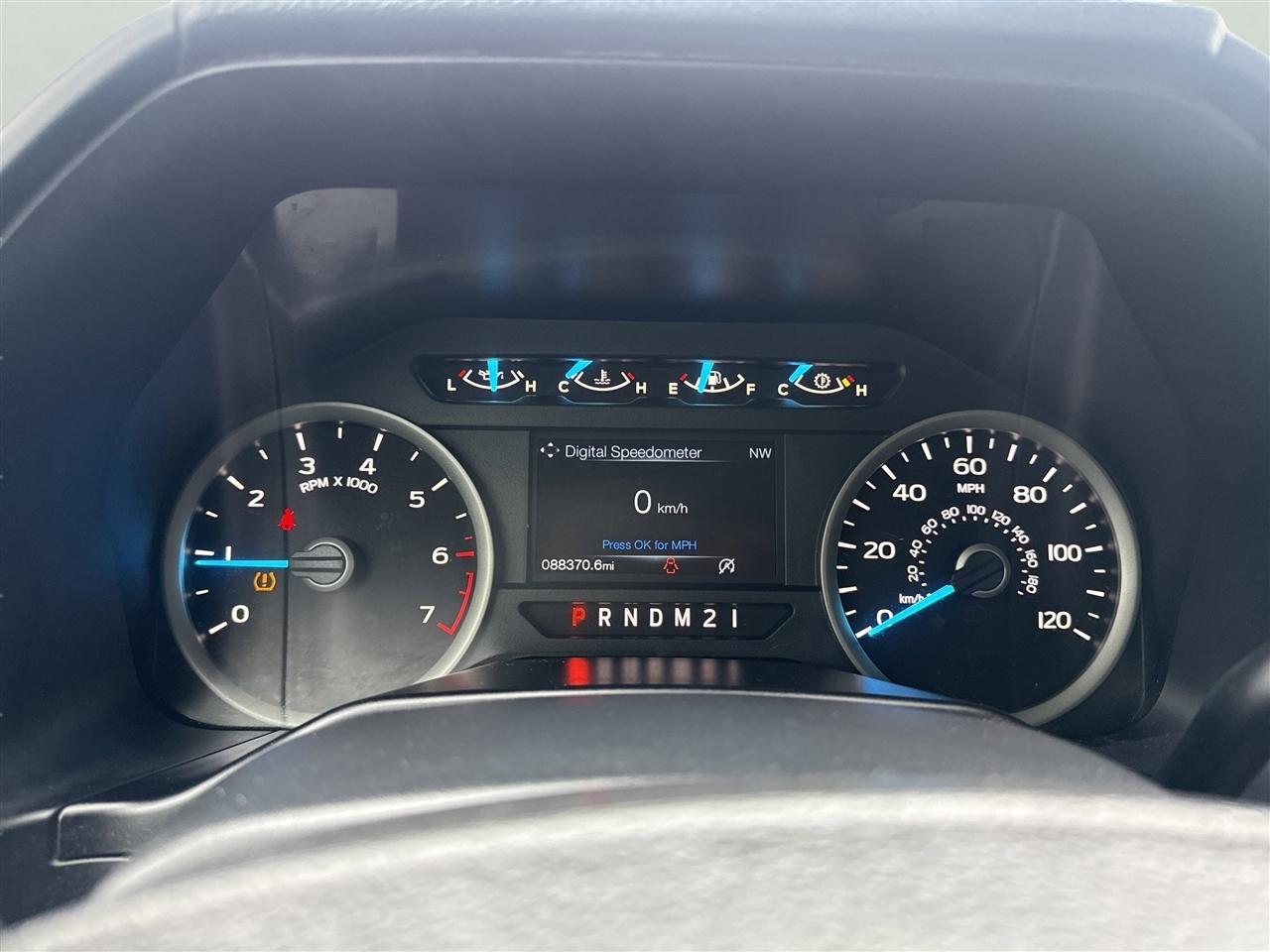 Ford F-150 4WD Reg Cab 141" XLT 2016