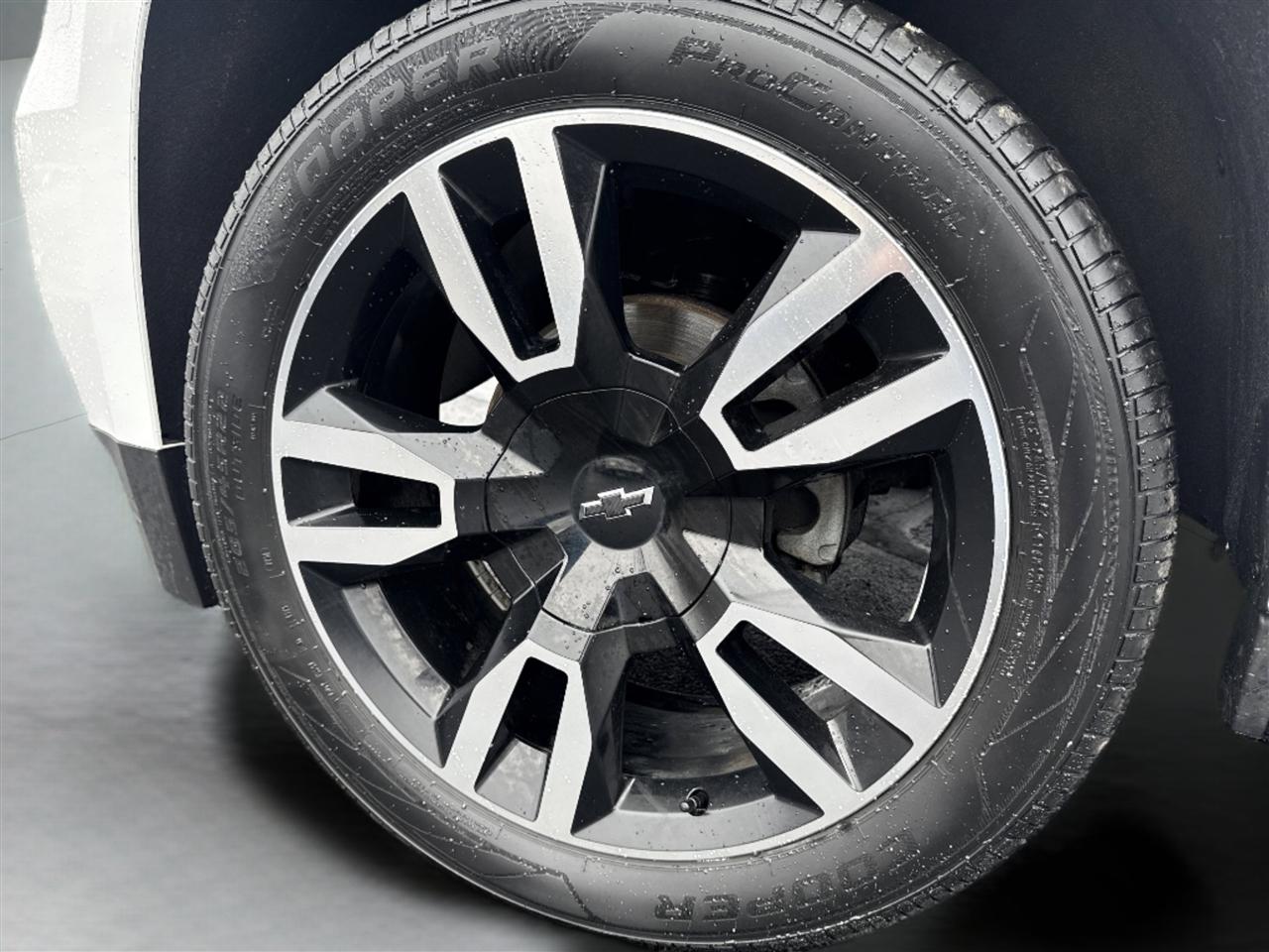 Chevrolet Tahoe 4WD 4dr Premier 2018