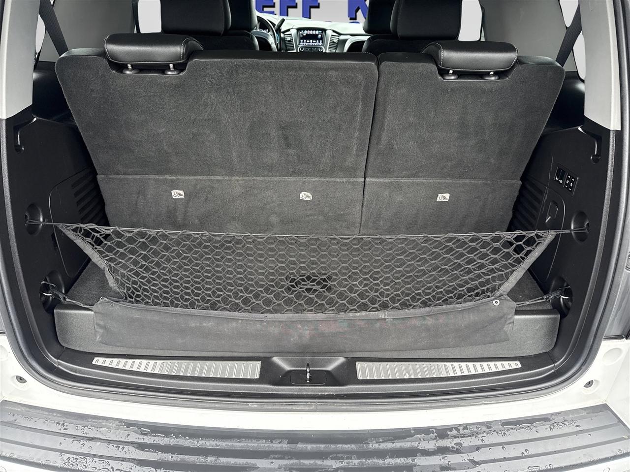 Chevrolet Tahoe 4WD 4dr Premier 2018