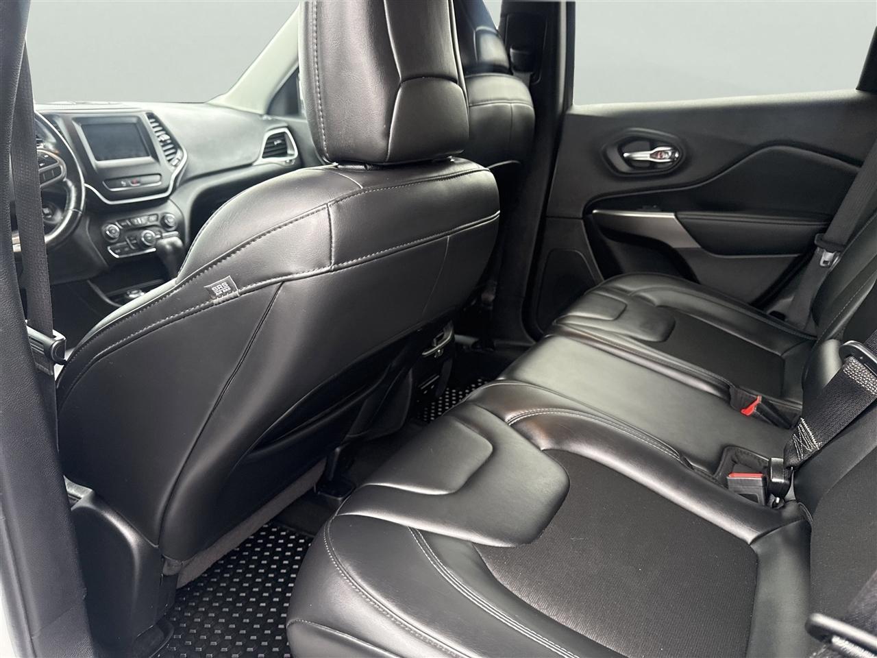 Jeep Cherokee Latitude Plus 4x4 2020