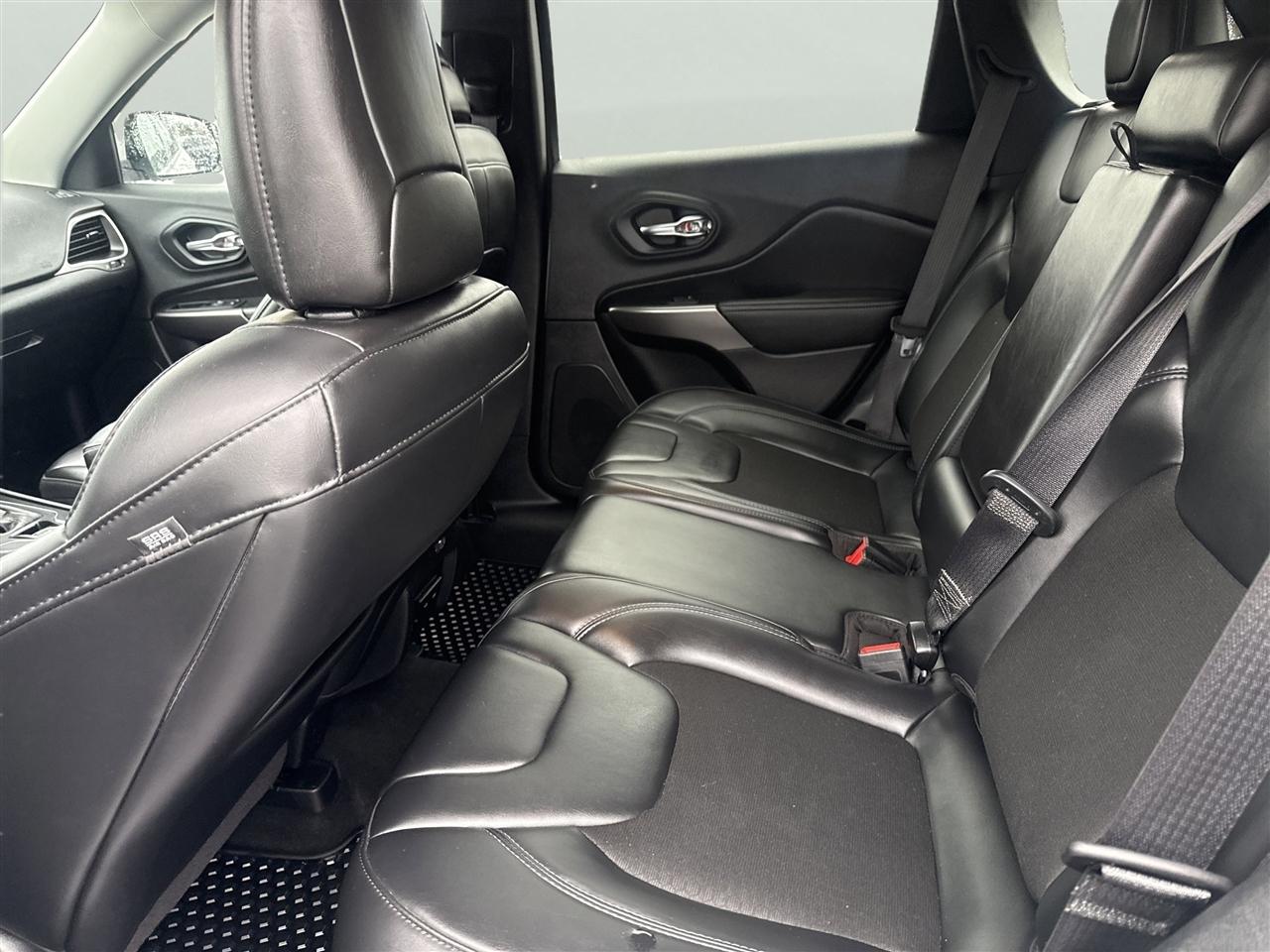 Jeep Cherokee Latitude Plus 4x4 2020