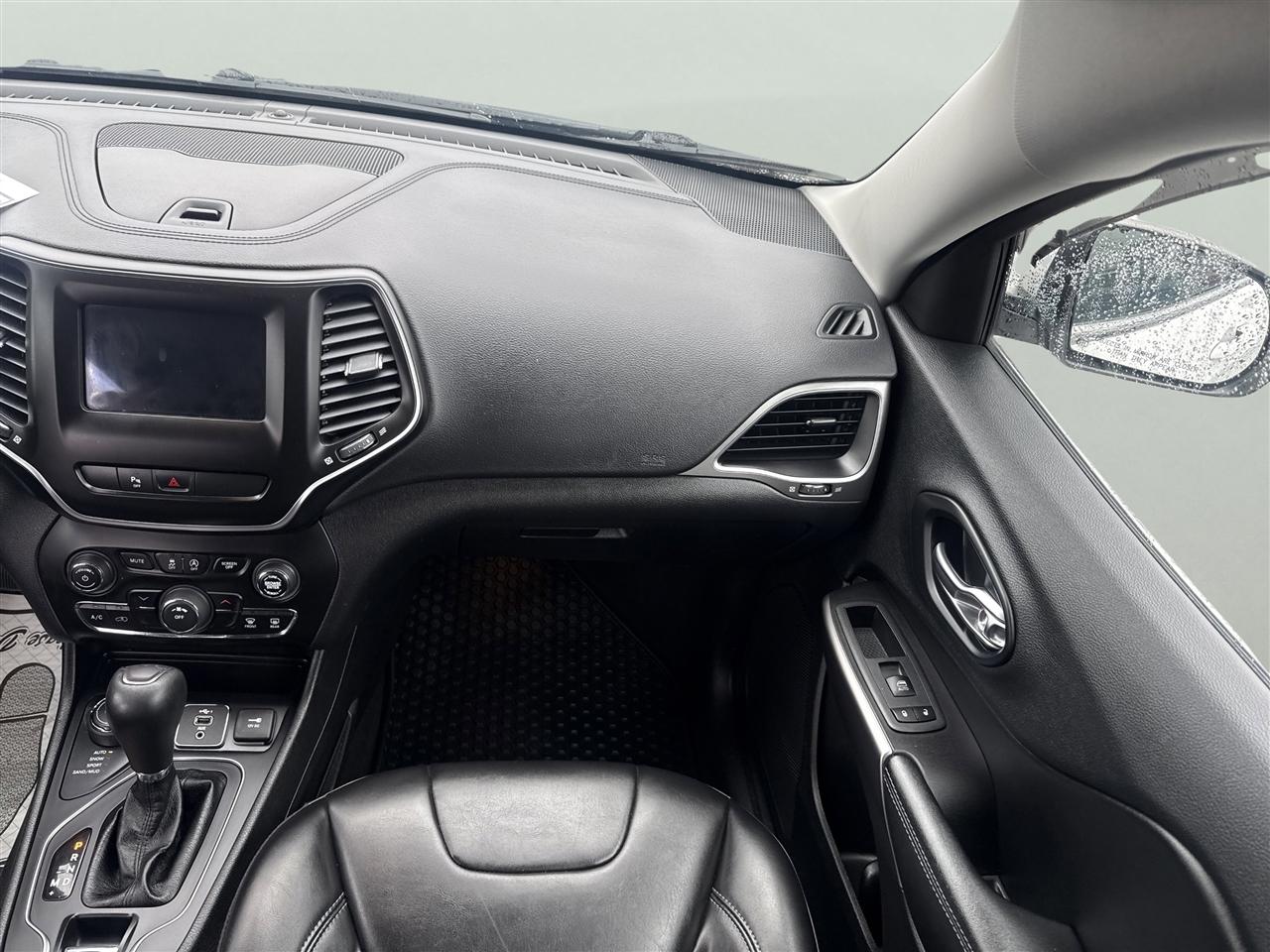 Jeep Cherokee Latitude Plus 4x4 2020