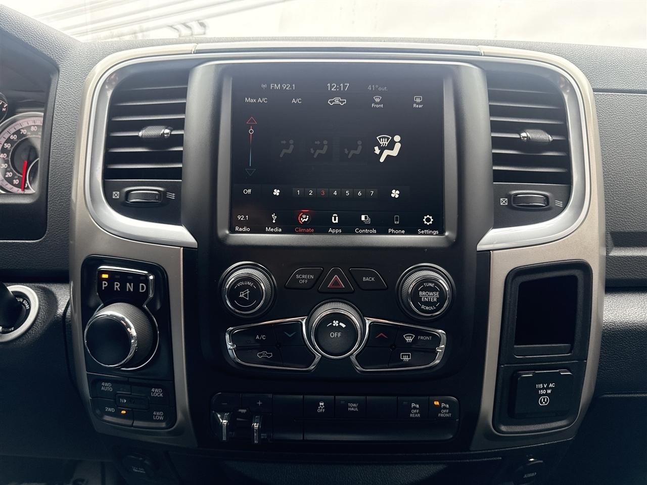 RAM 1500 Big Horn 4x4 Crew Cab 5'7" Box 2018