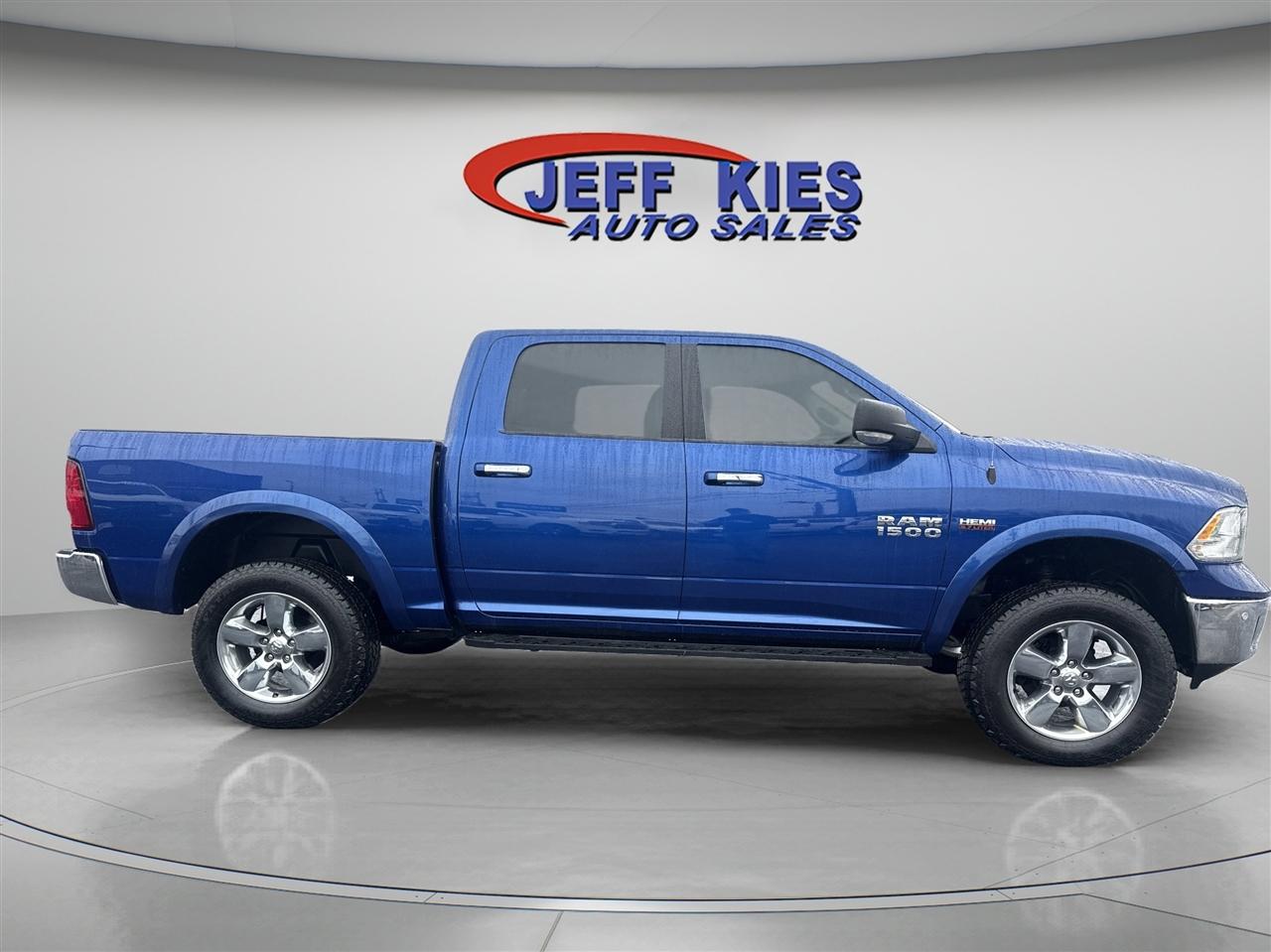 RAM 1500 Big Horn 4x4 Crew Cab 5'7" Box 2018