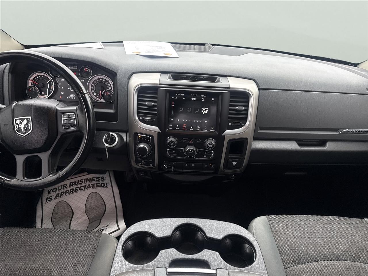 RAM 1500 Big Horn 4x4 Crew Cab 5'7" Box 2018