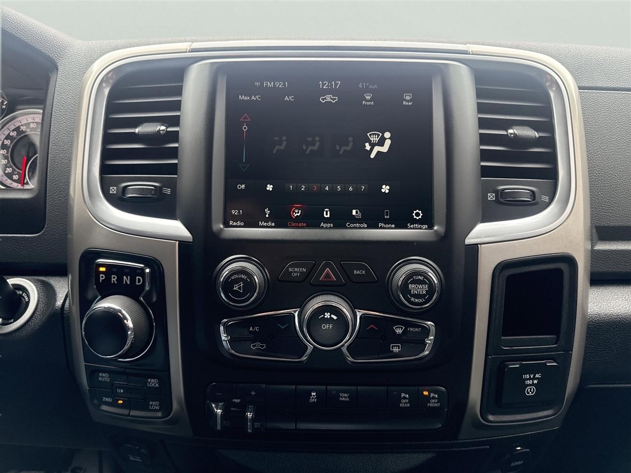 RAM 1500 Big Horn 4x4 Crew Cab 5'7" Box 2018