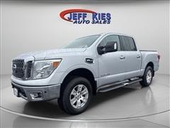 2017 Nissan Titan 