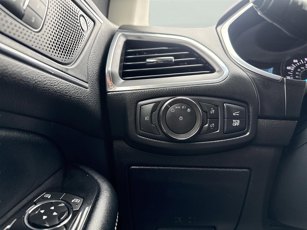 Ford Edge Titanium AWD 2020