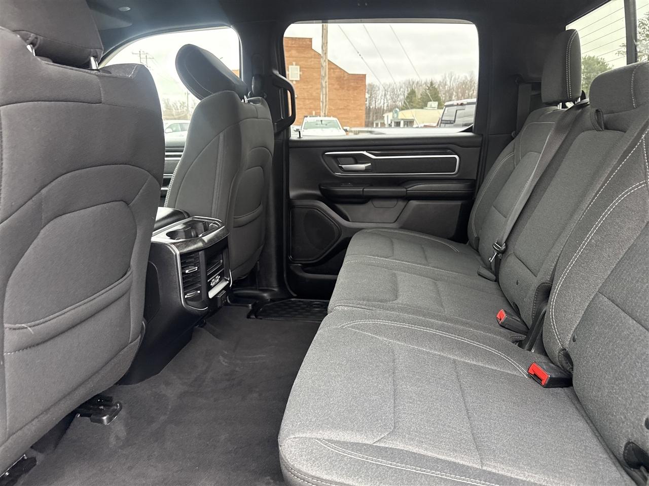 RAM 1500 Big Horn/Lone Star 4x4 Crew Cab 5'7" Box 2019