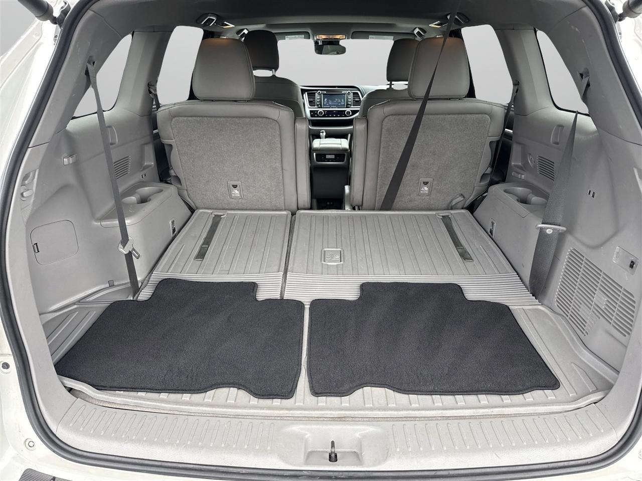 Toyota Highlander Hybrid Limited V6 AWD (Natl) 2019