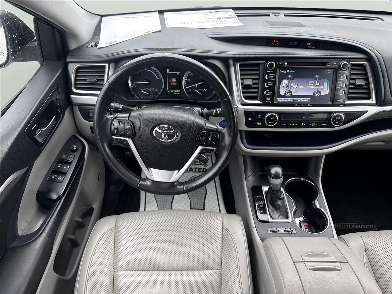 Toyota Highlander Hybrid Limited V6 AWD (Natl) 2019