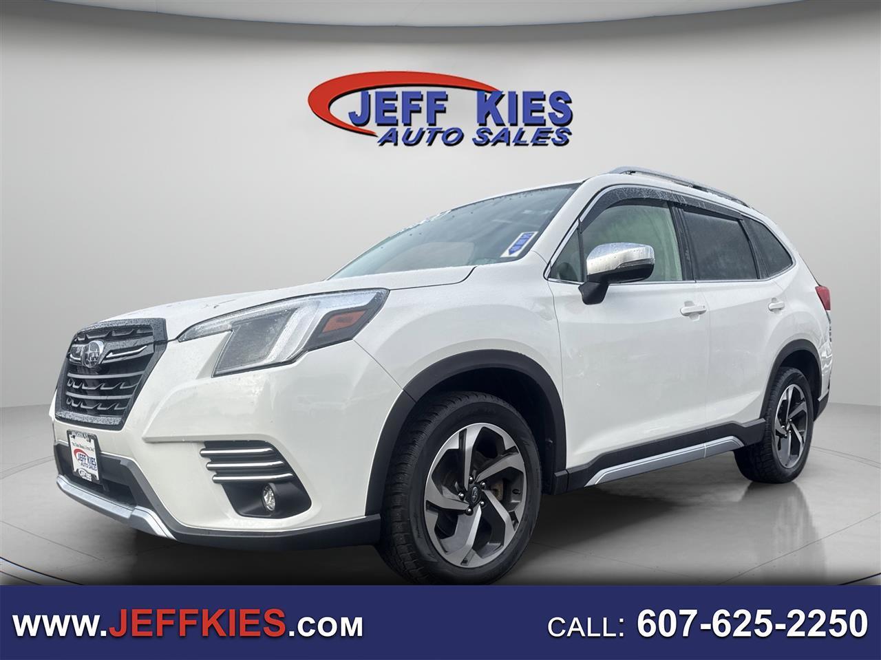 2022 Subaru Forester Touring CVT