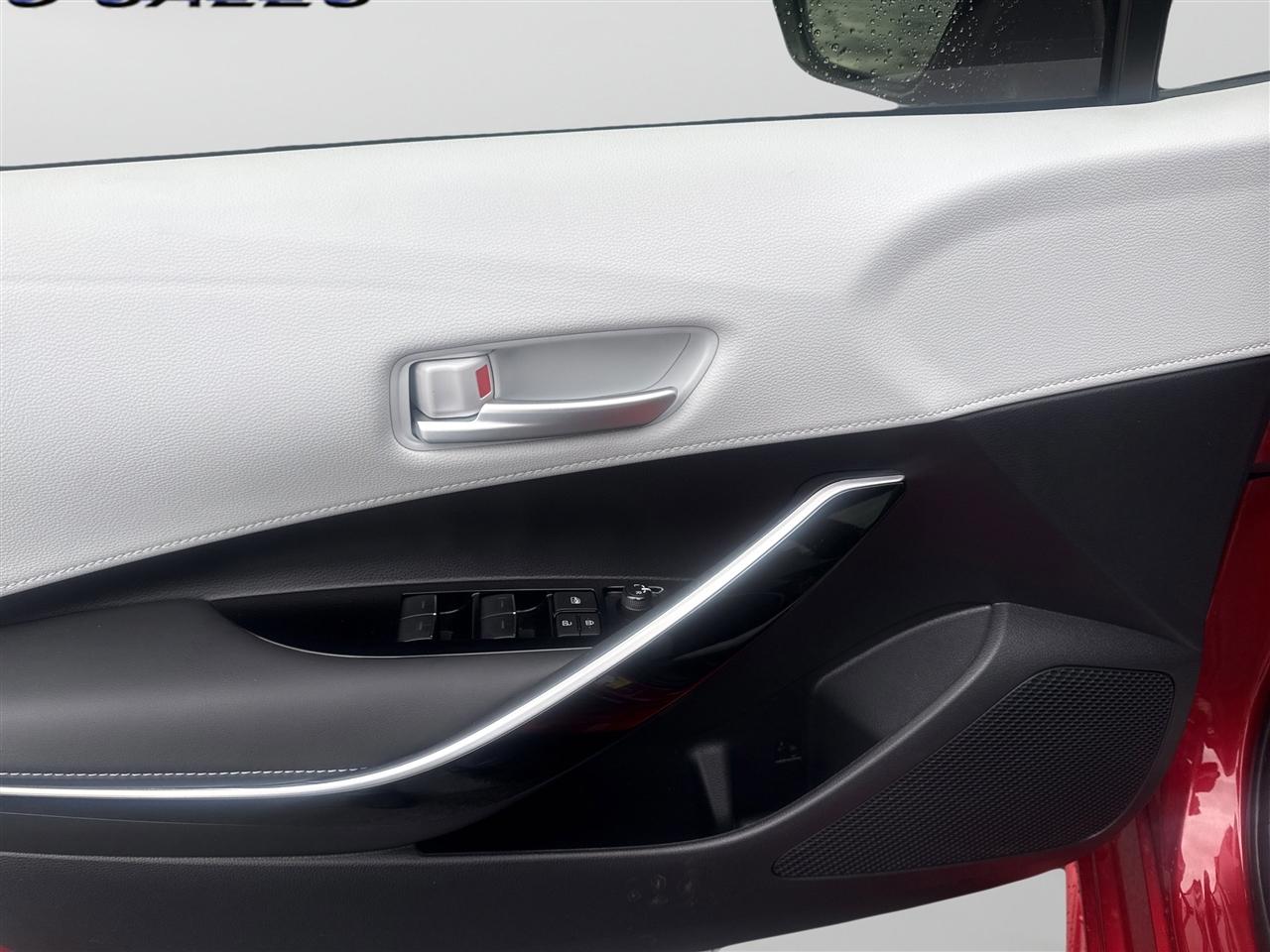 Toyota Corolla Hatchback XSE CVT (Natl) 2024