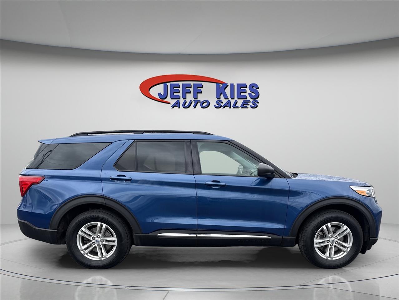 Ford Explorer XLT 4WD 2022