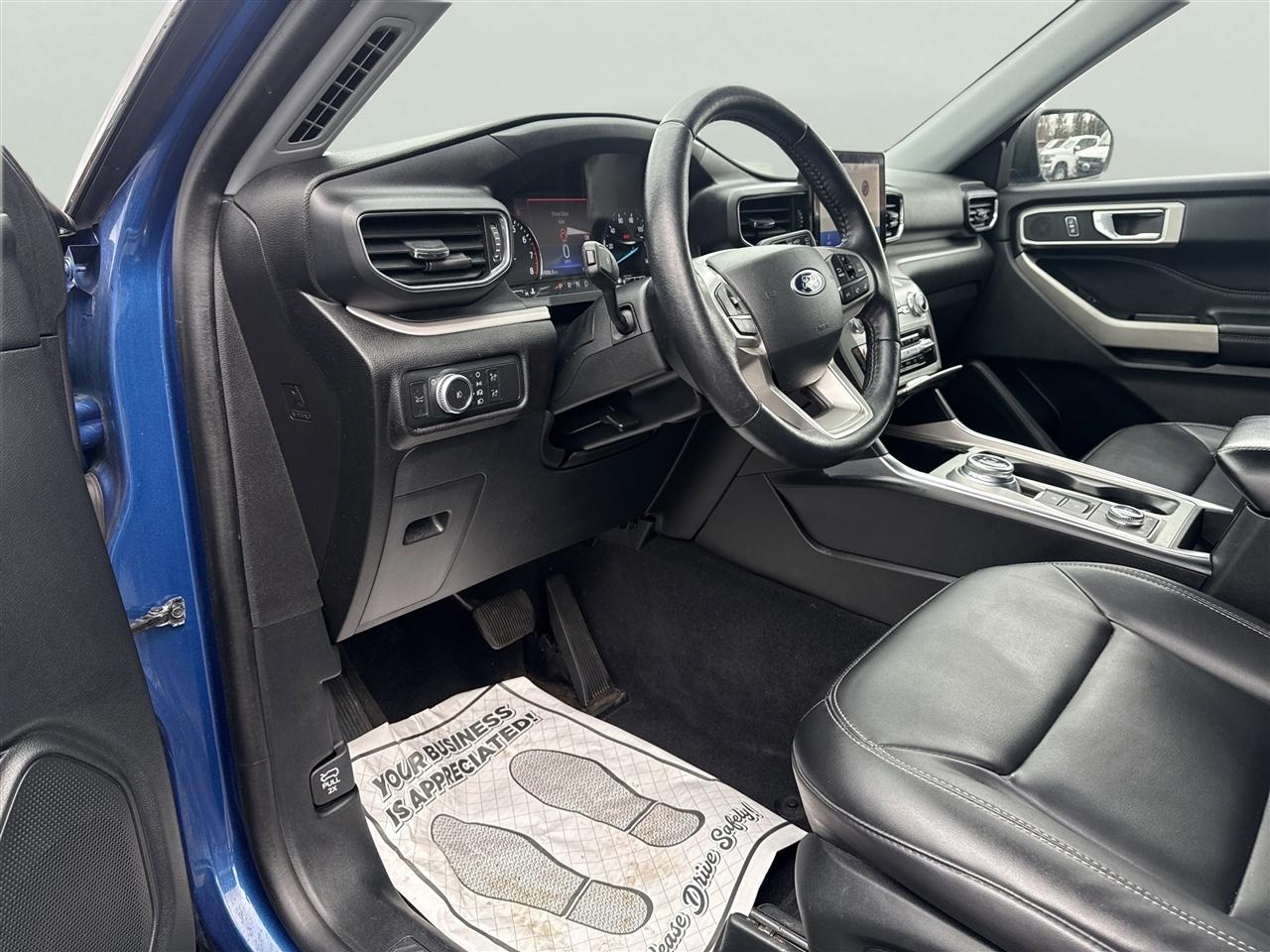 Ford Explorer XLT 4WD 2022