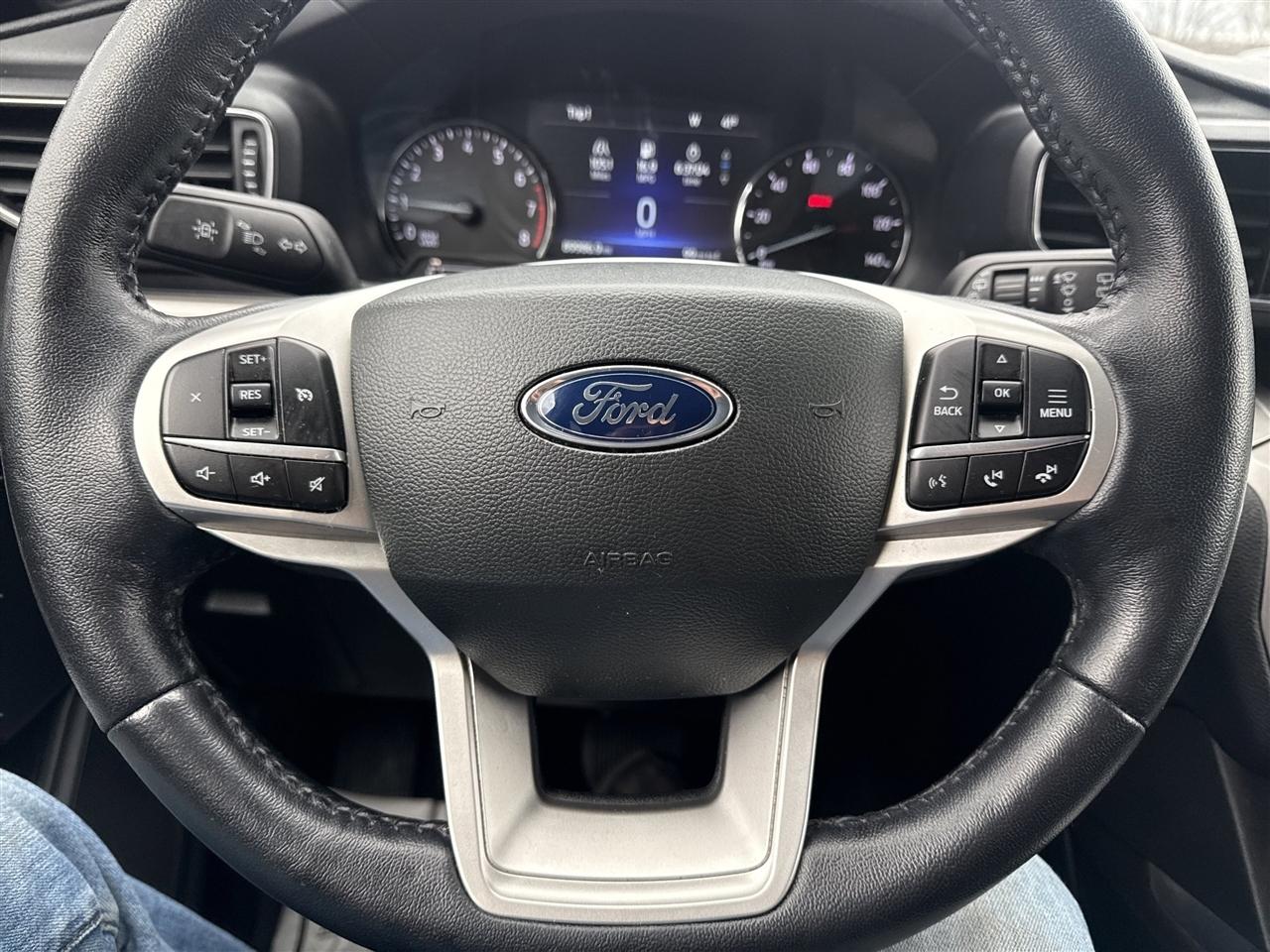 Ford Explorer XLT 4WD 2022