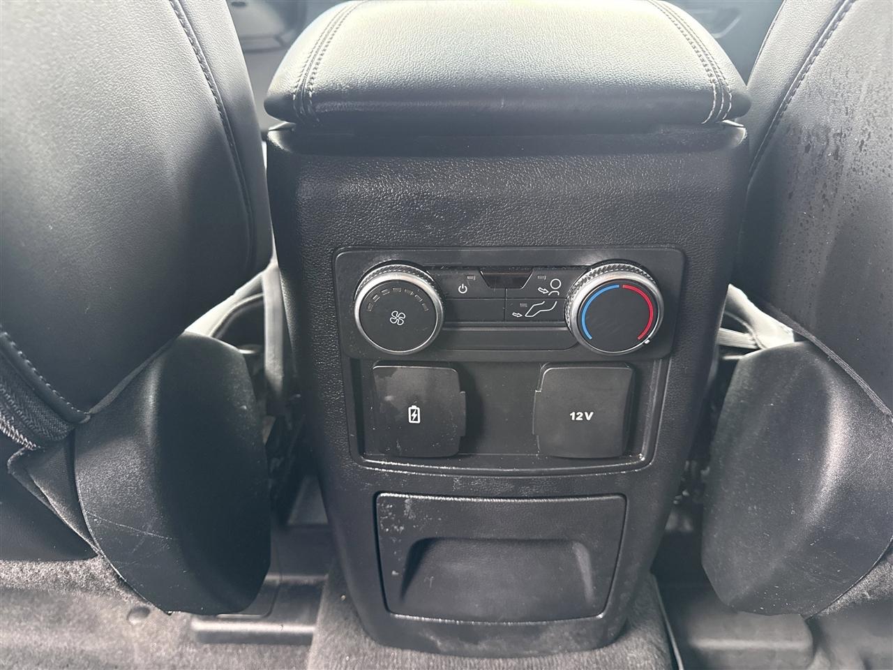 Ford Explorer XLT 4WD 2022