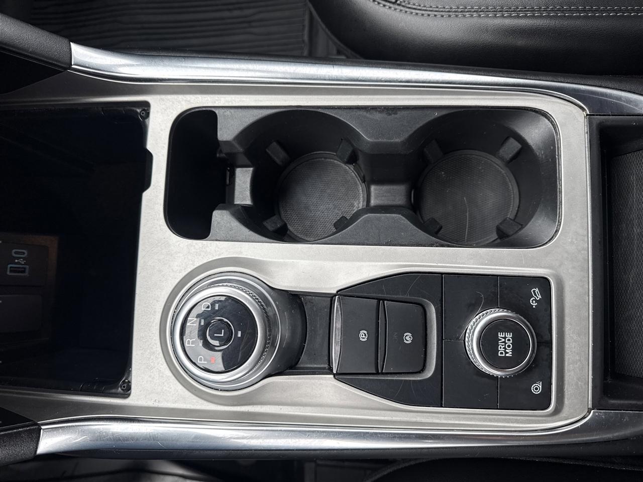 Ford Explorer XLT 4WD 2022