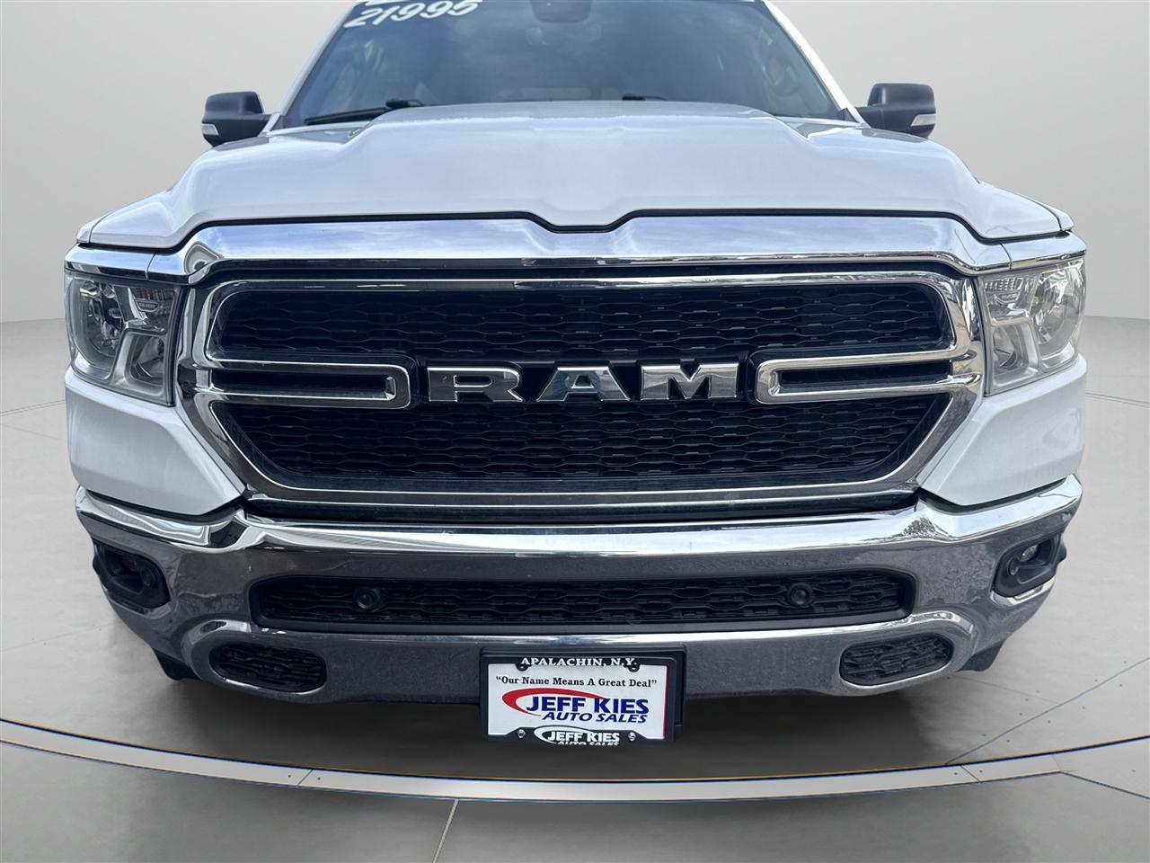RAM 1500 Big Horn 4x4 Quad Cab 6'4" Box 2022
