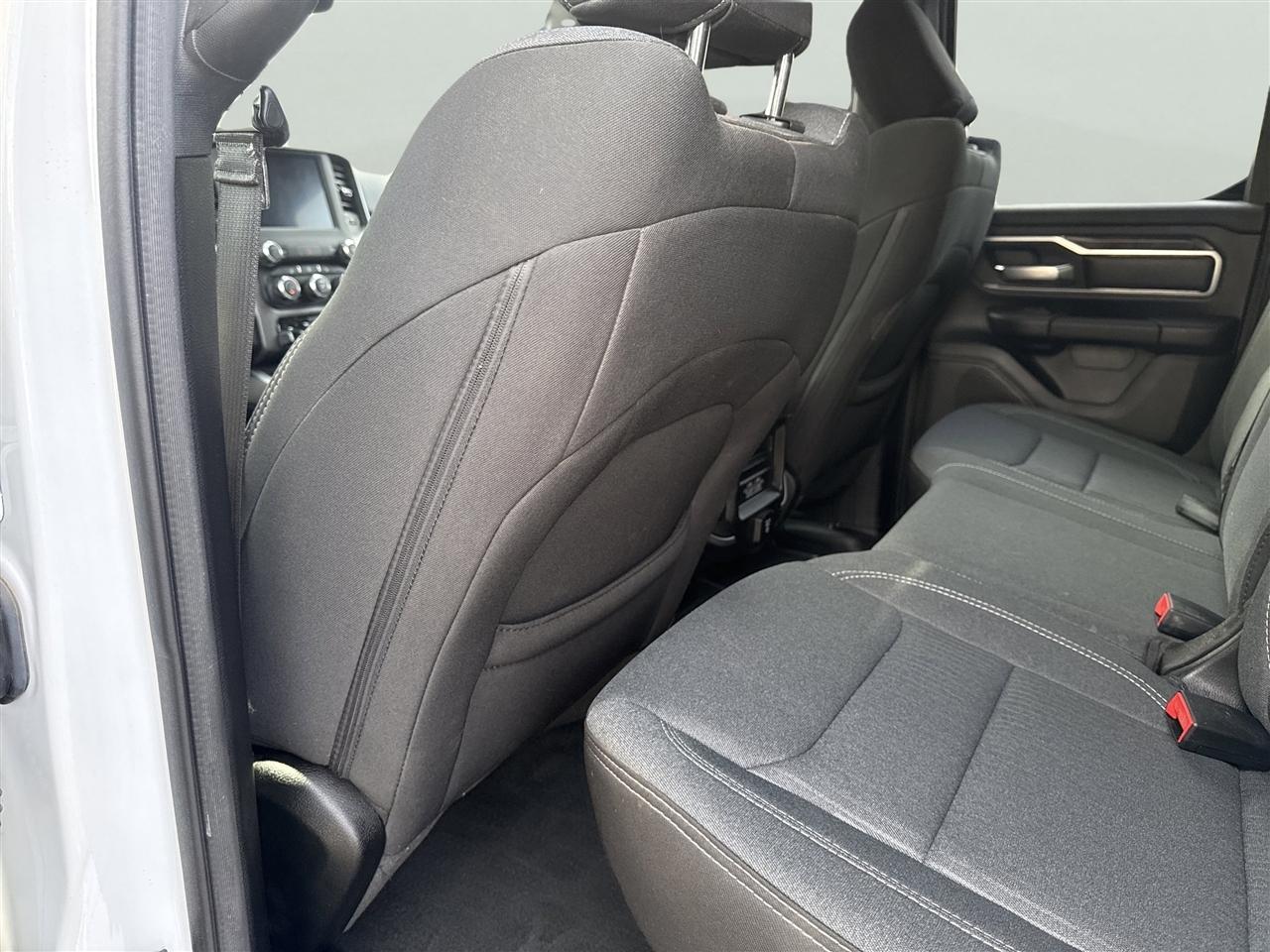 RAM 1500 Big Horn 4x4 Quad Cab 6'4" Box 2022